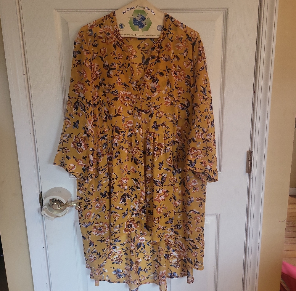 Floral Yellow Torrid Tunic Size 2